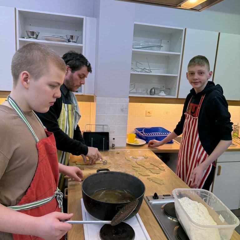 8b7d5e2e-51b1-4c24-9894-c3c3c6c4250d