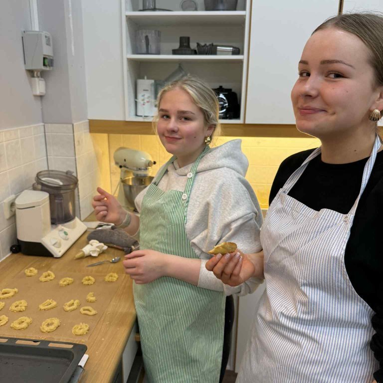 8e05658c-ec06-4b17-adf2-a087489ebfe3