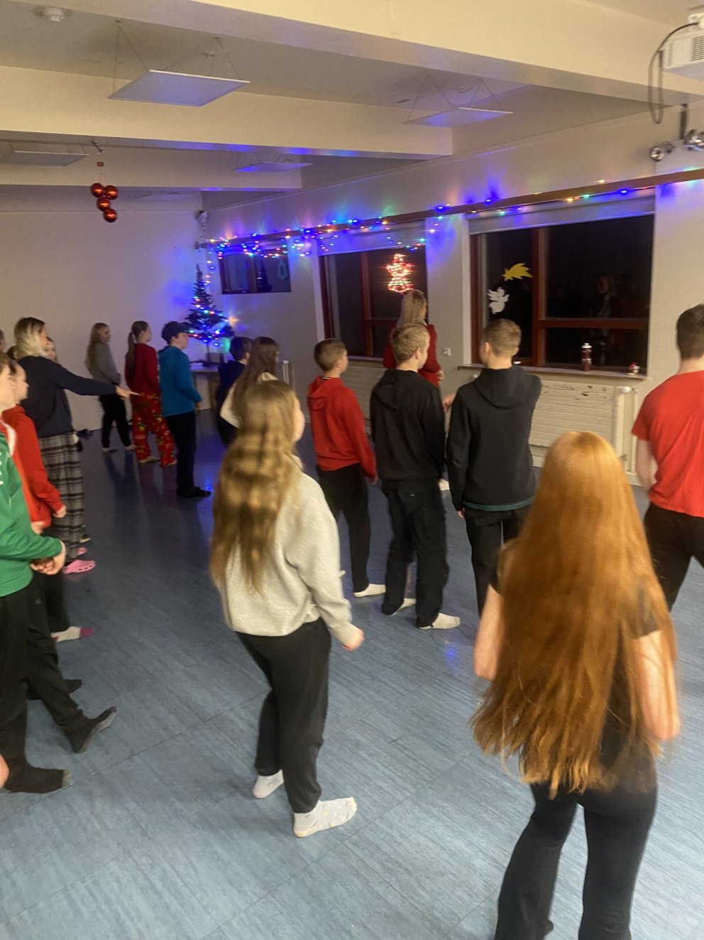 Danssýning í dag kl. 13:30