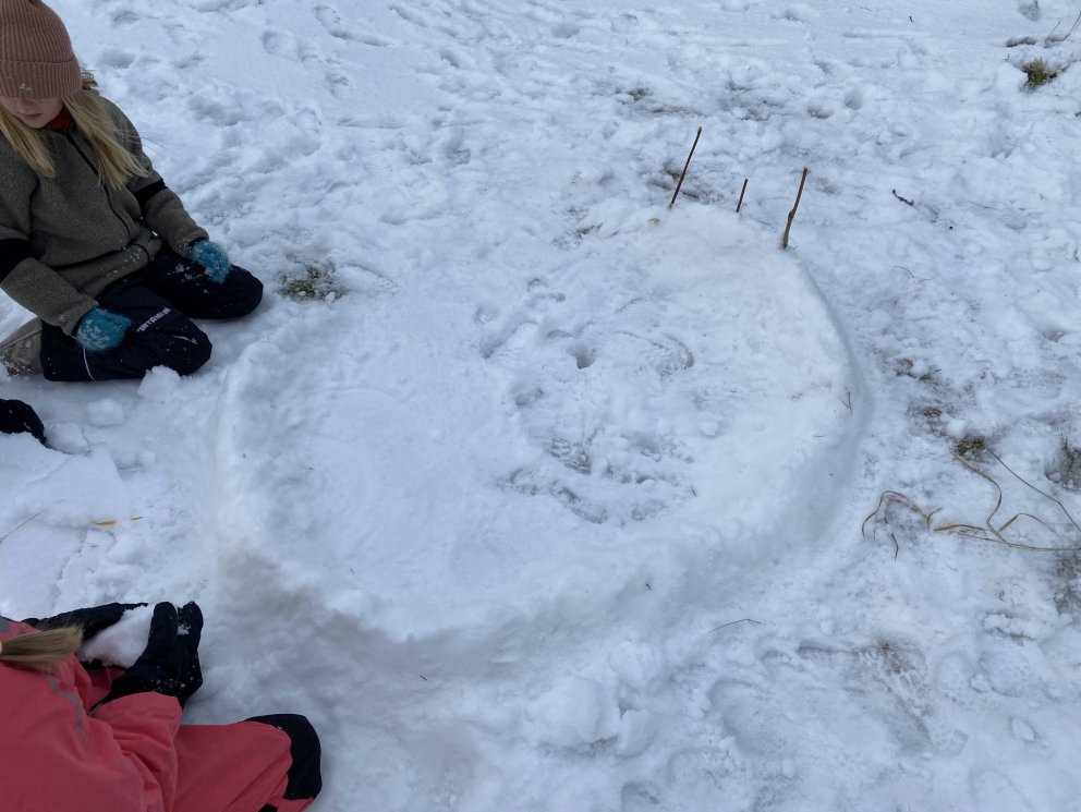 Útikennsla - snjóhúsagerð