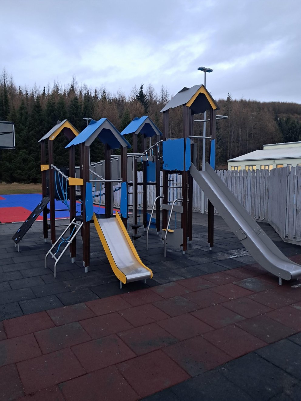 Og þá var kátt í höllinni