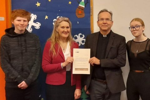 Kristinn Örn Guðmundsson, séra Dalla Þórðardóttir, séra Gísli Gunnarsson og Lydía Einarsdóttir við a…